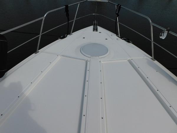45' Cruisers Yachts, Listing Number 100914669, - Photo No. 19