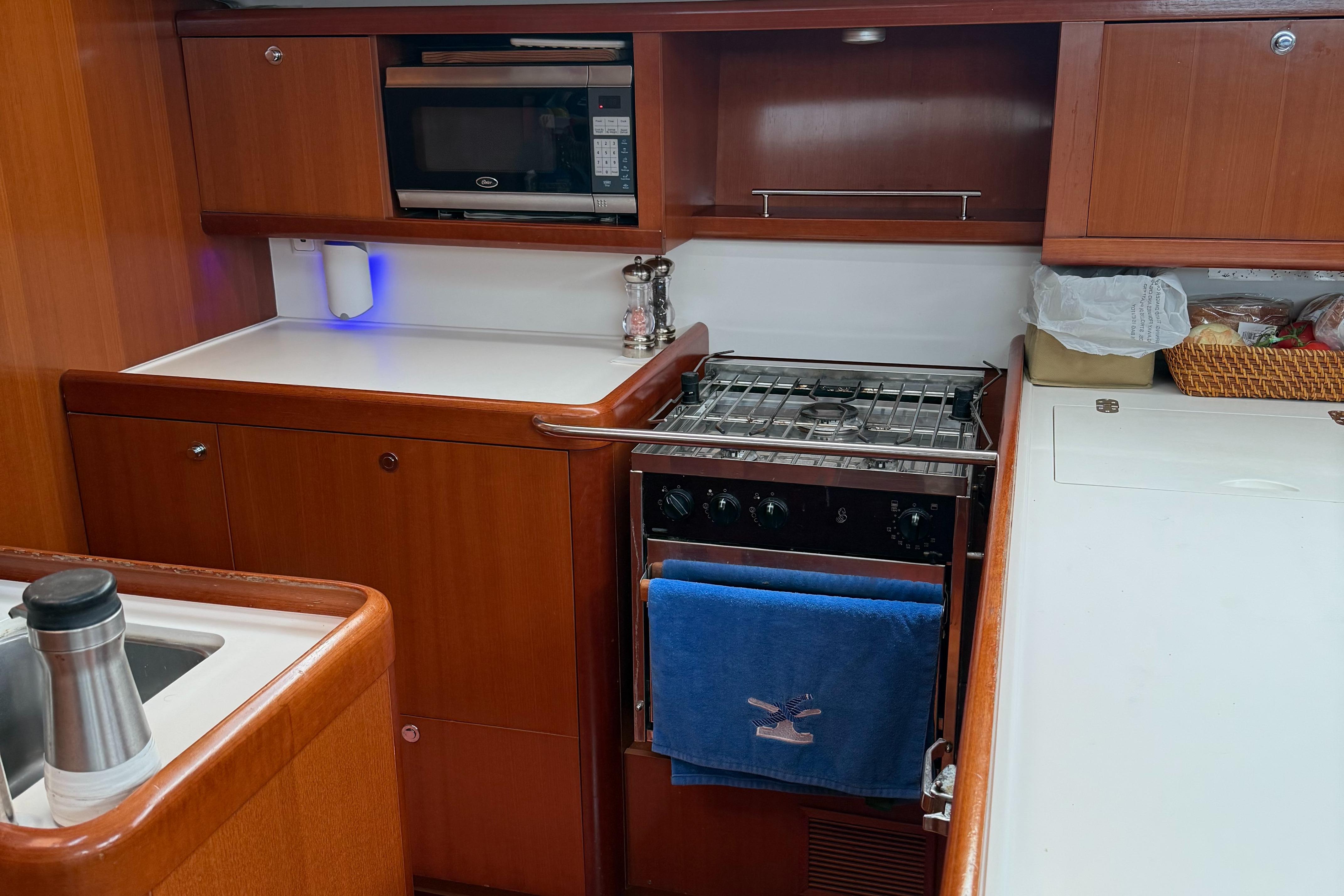 Yacht Photos Pics