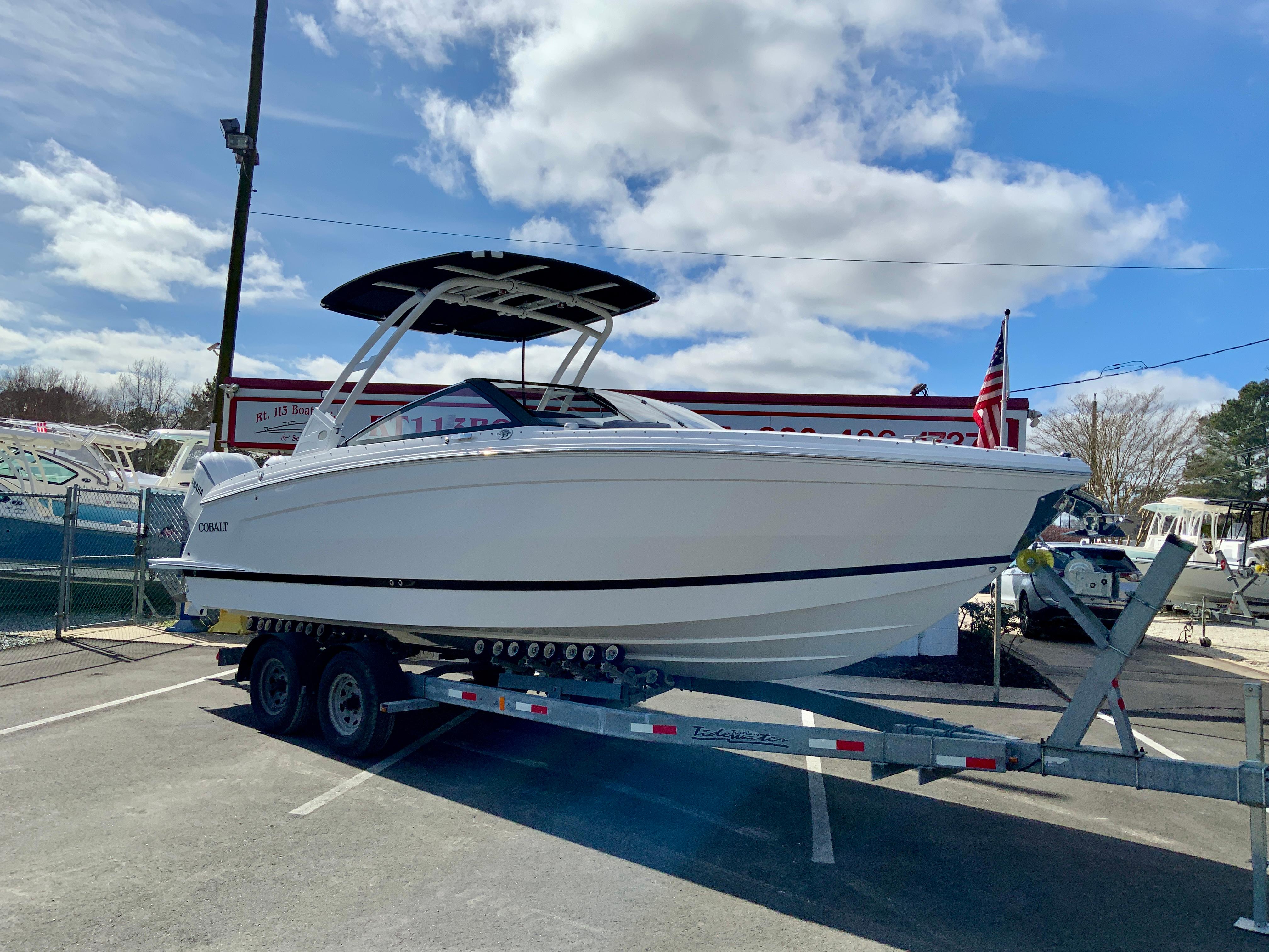 2024 Cobalt R8 Outboard-3