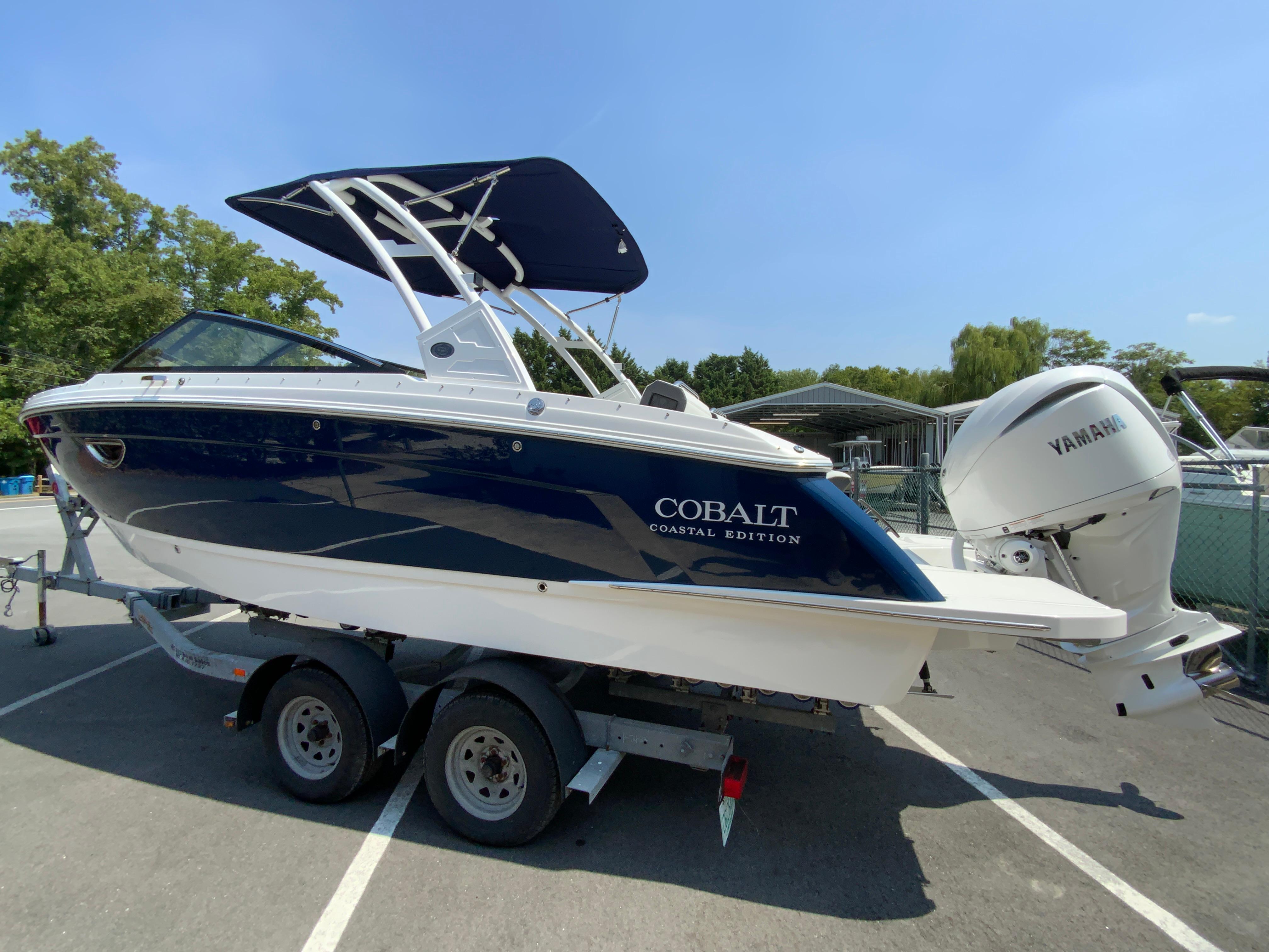 2024 Cobalt R6 Outboard-7