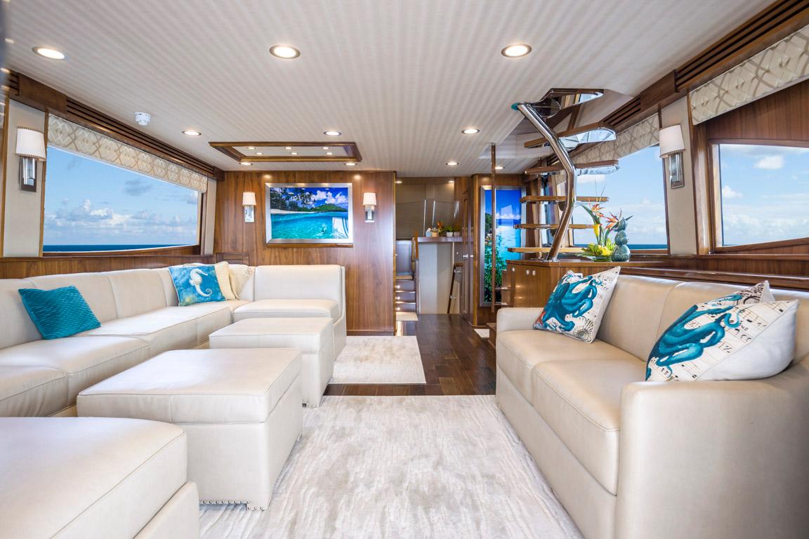 2015 Viking 75 MY Salon