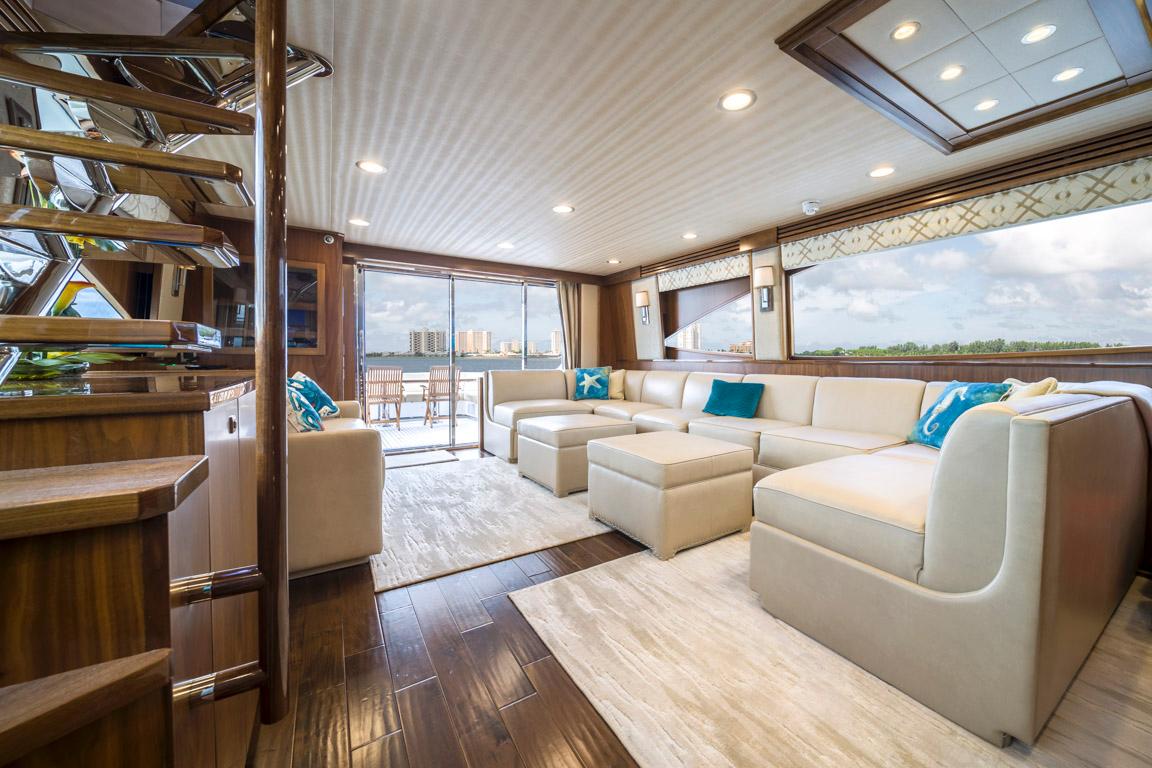 2015 Viking 75 MY Salon