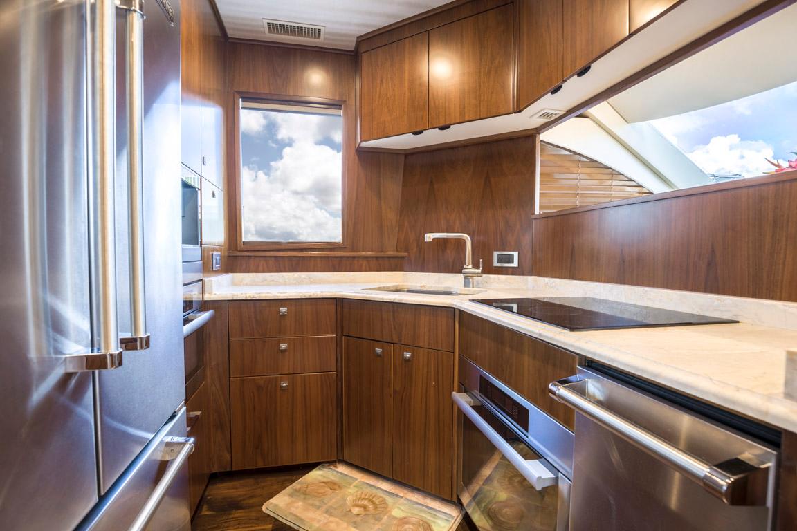 2015 Viking 75 MY Galley