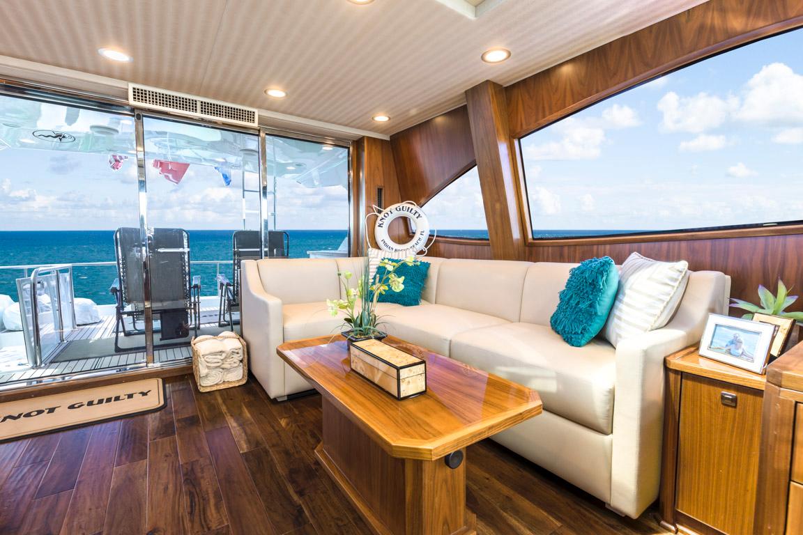 2015 Viking 75 MY Flybridge Seating