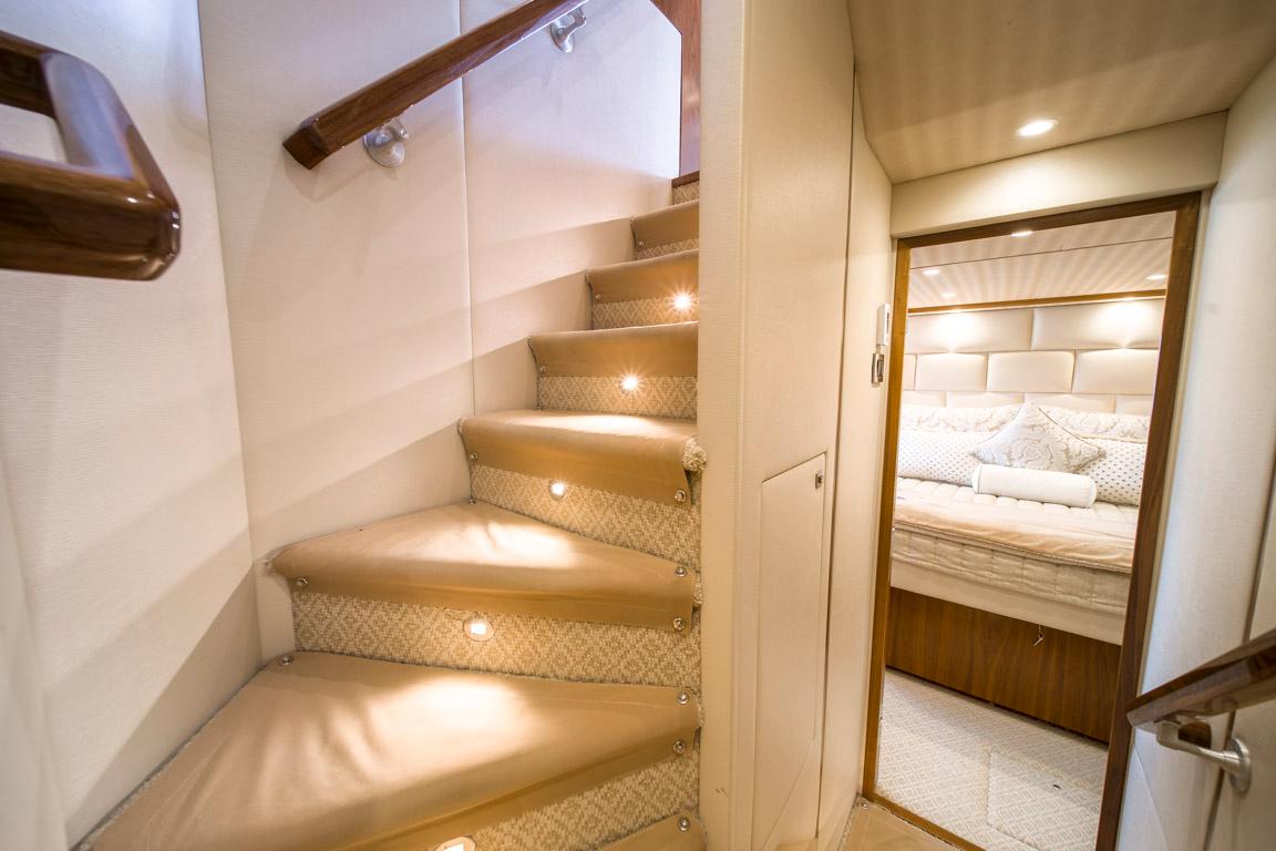 2015 Viking 75 MY Stairway to Staterooms