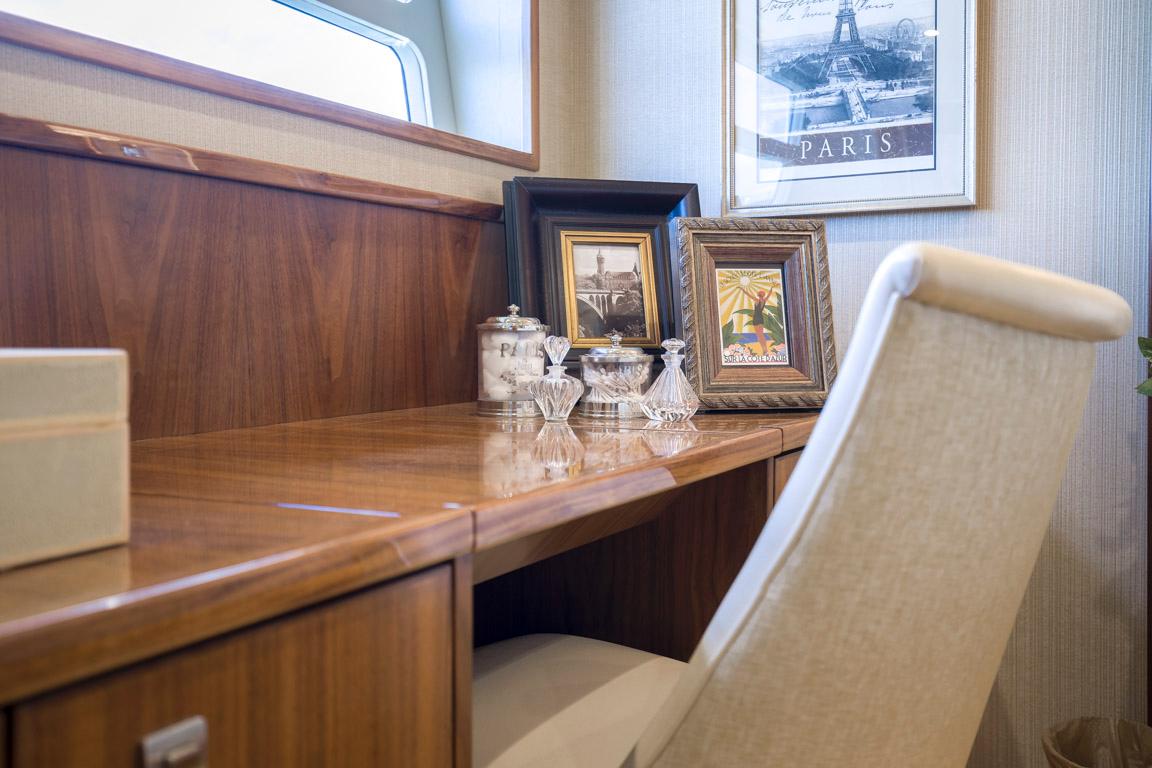 2015 Viking 75 MY Master Stateroom Vanity