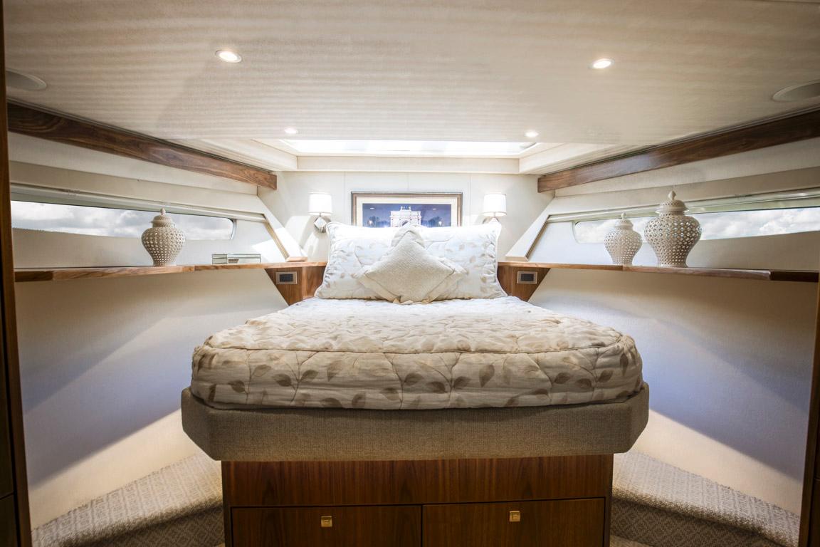 2015 Viking 75 MY Forward Stateroom