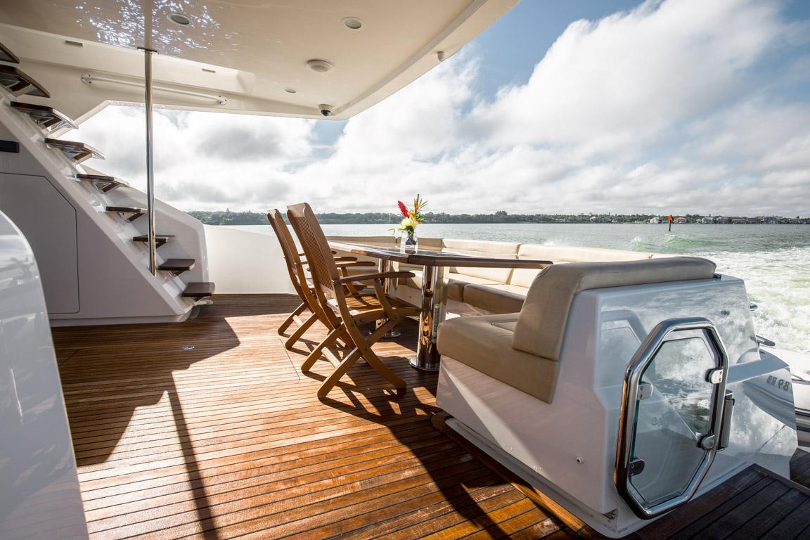 2015 Viking 75 MY Cockpit