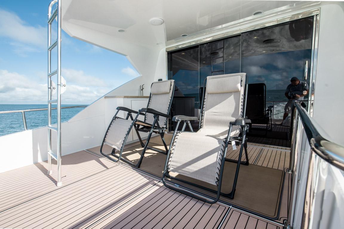 2015 Viking 75 MY Flybridge Aft Deck