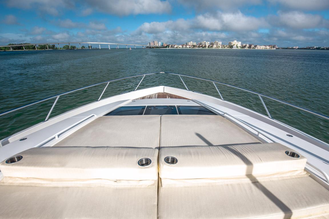 2015 Viking 75 MY Foredeck