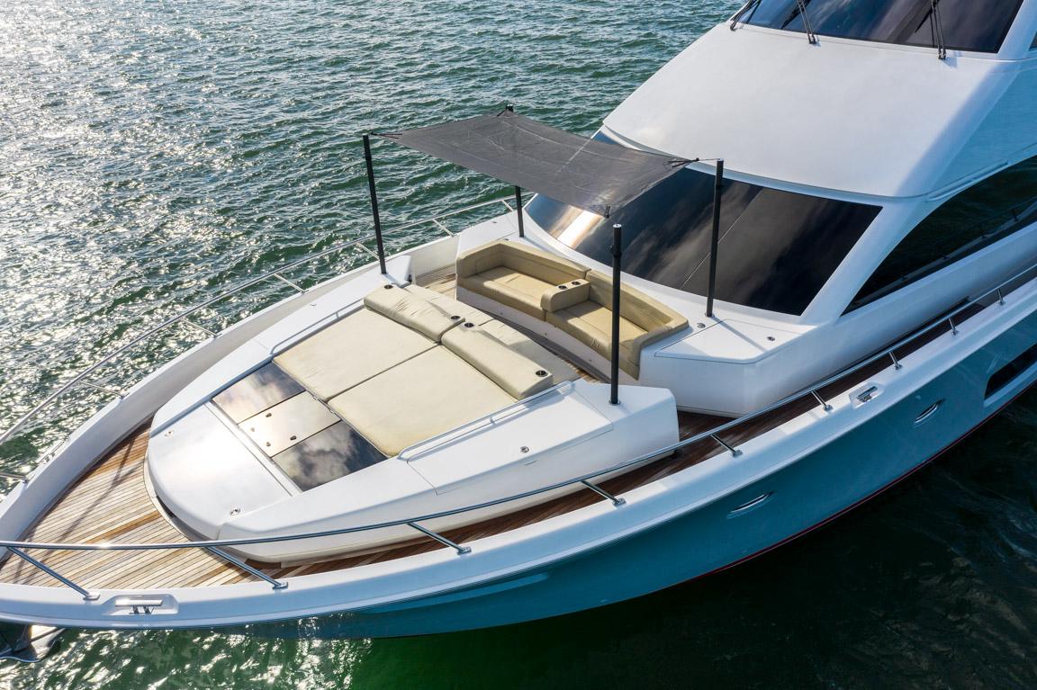 2015 Viking 75 MY Sunshade