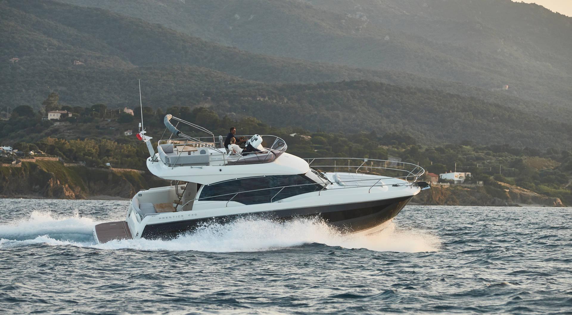 PRESTIGE 420 FLY