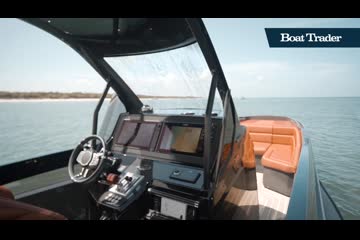 Sunseeker Hawk 38 video