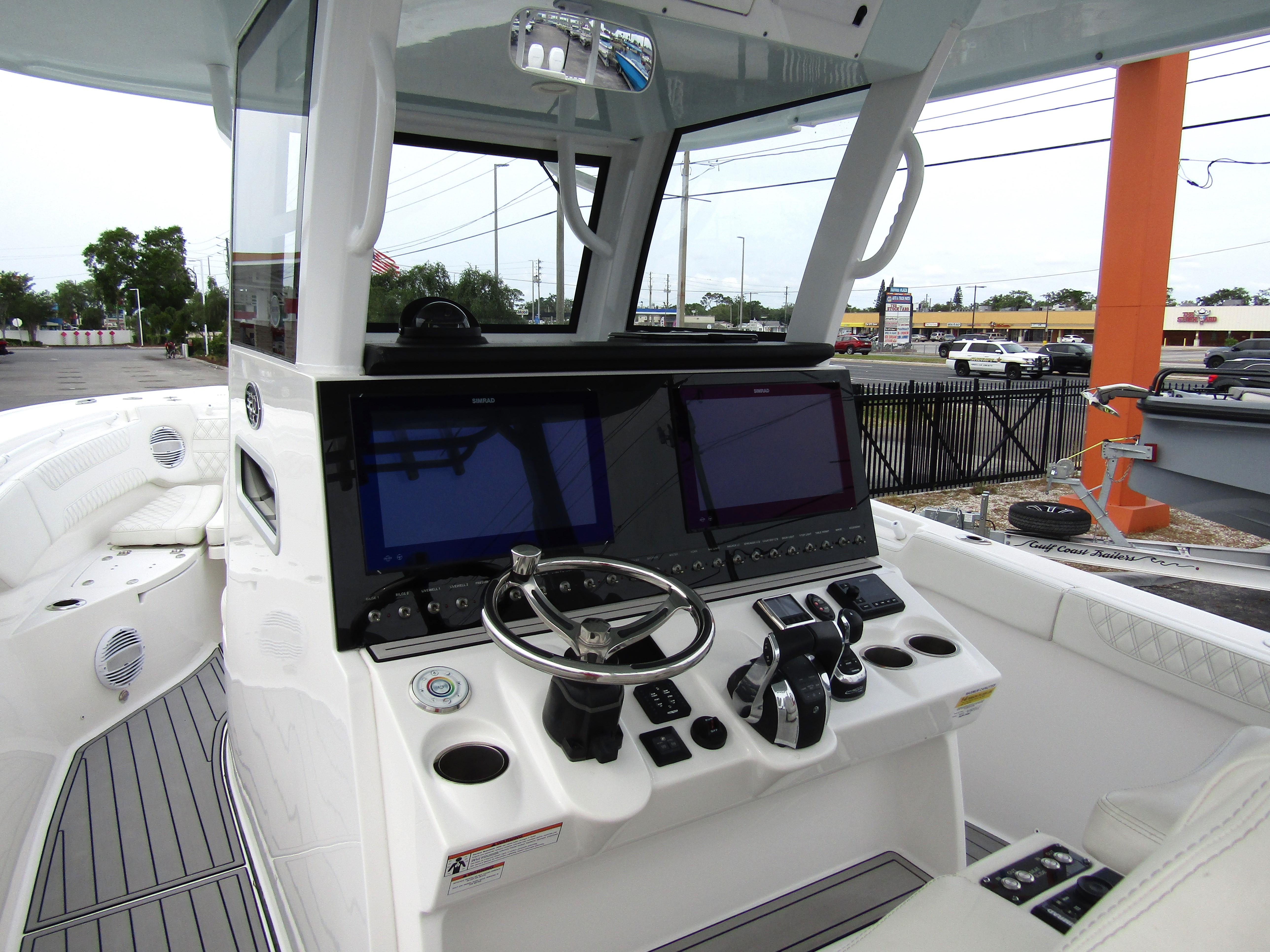 2023-sea-pro-320-dlx-offshore-power-9786971-20250508071026689-1_XLARGE