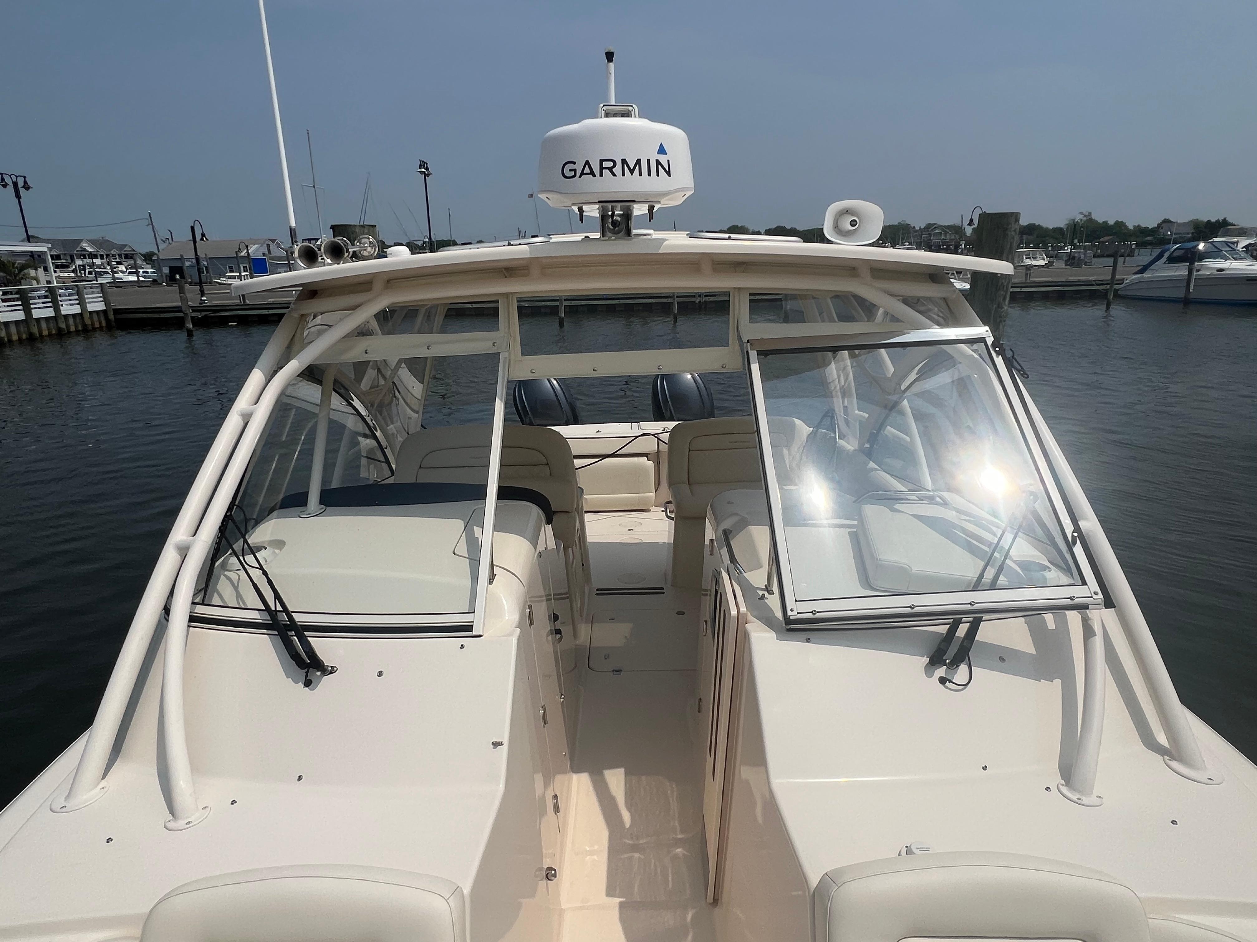 2020-grady-white-freedom-335-power-9416977-20250616053958679-1_XLARGE