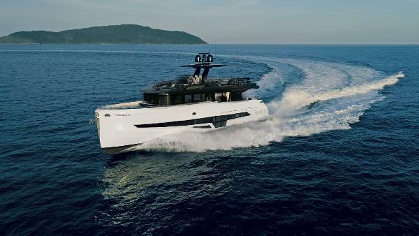 Okean 80 - Port Side