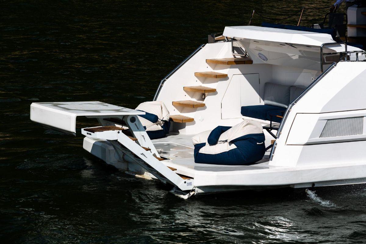 Okean 80 - Swimplatform