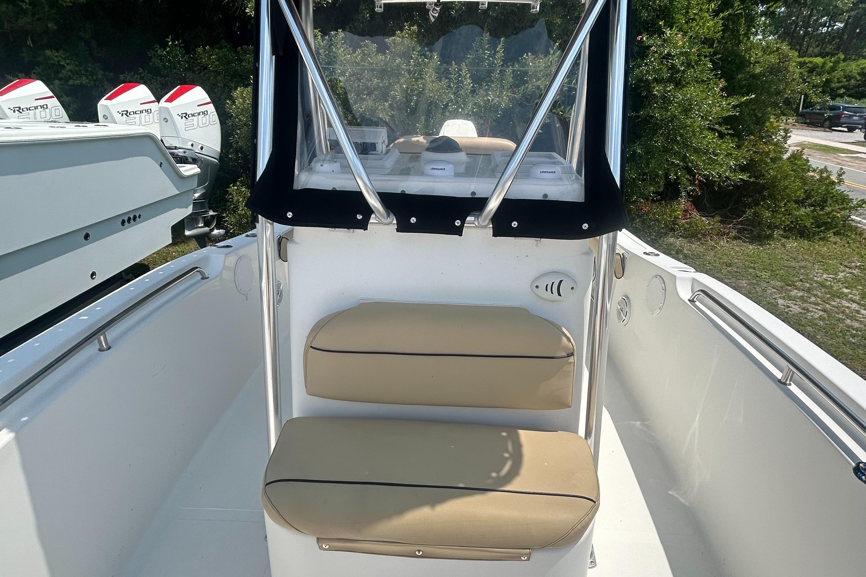 2006 Sea Pro 238 Center Console - Image 9