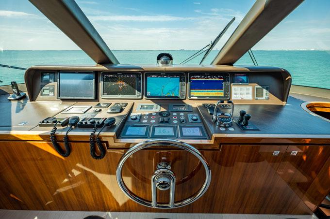 Pilothouse Helm