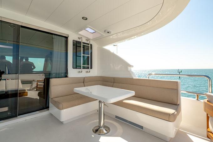 Skylounge Deck Settee