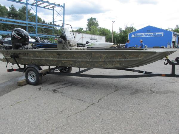 2022 Tracker Boats boat for sale, model of the boat is 1860 Grizzly CC & Image # 7 of 15