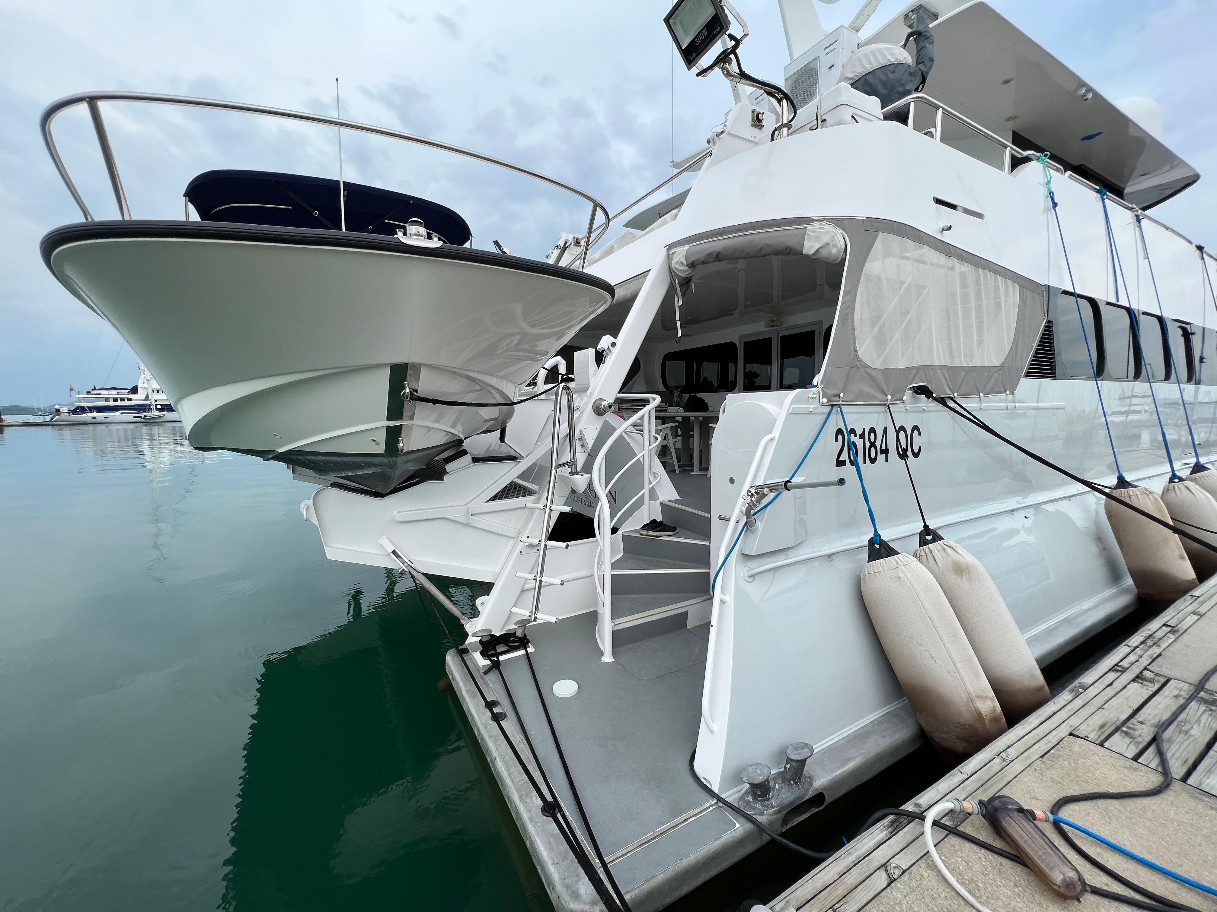 2003 Custom Wave Piercing Catamaran Yacht For Sale - ASIAMARINE