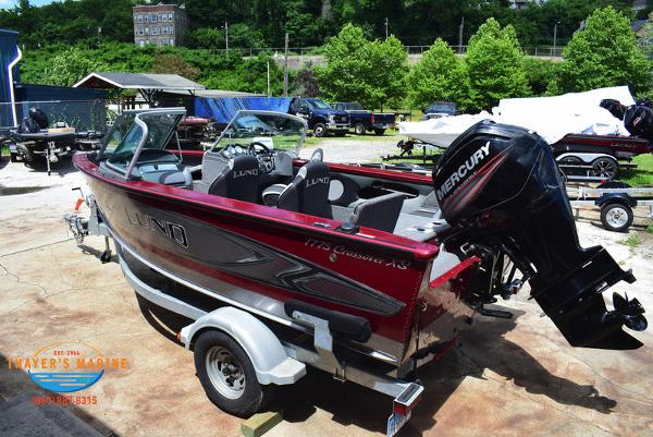 2016 Lund boat for sale, model of the boat is Crossover XS 1775 & Image # 46 of 51