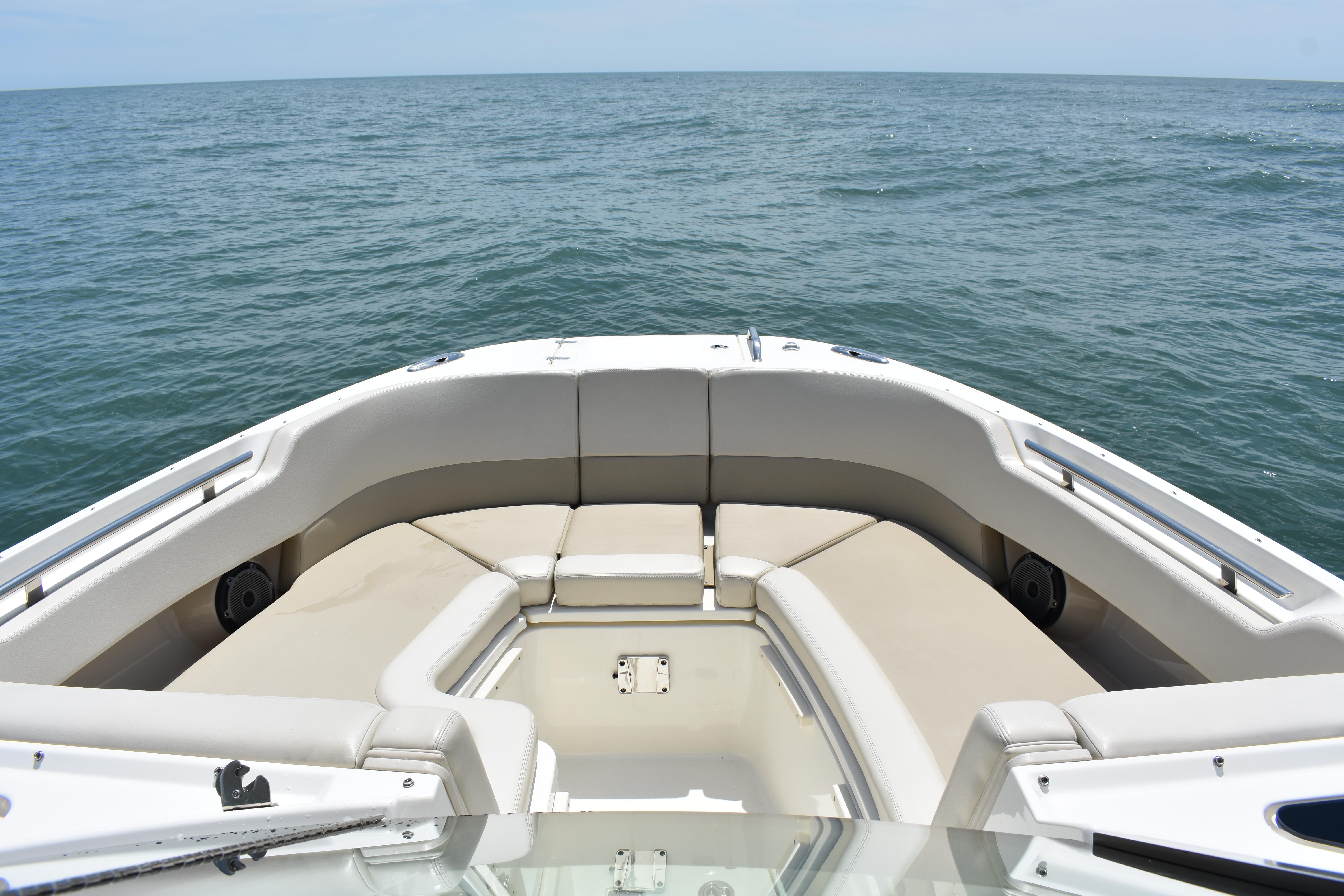 2023-boston-whaler-320-vantage-power-9856995-20250707123124168-1