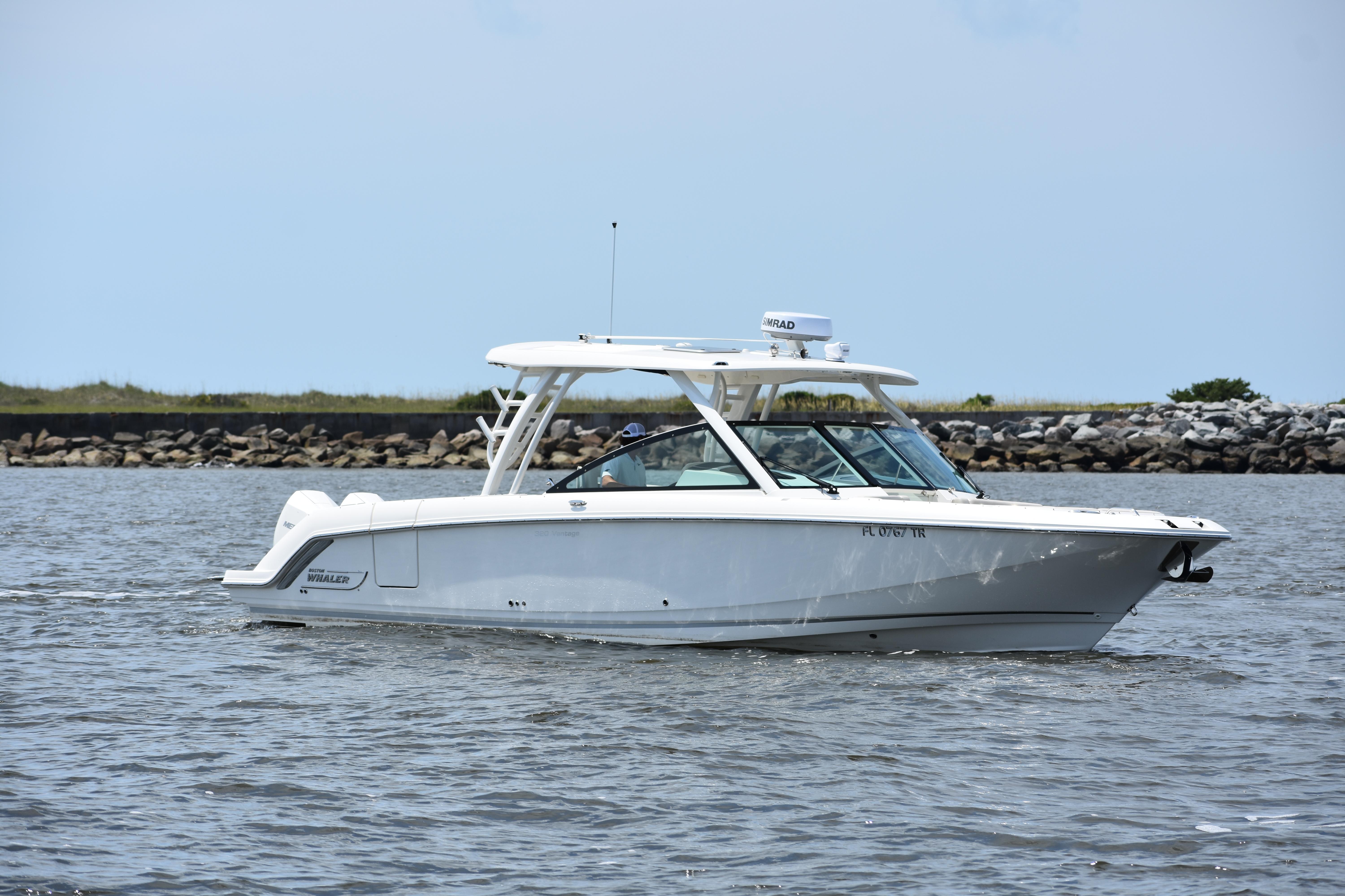 2023-boston-whaler-320-vantage-power-9856995-20250707123304214-1