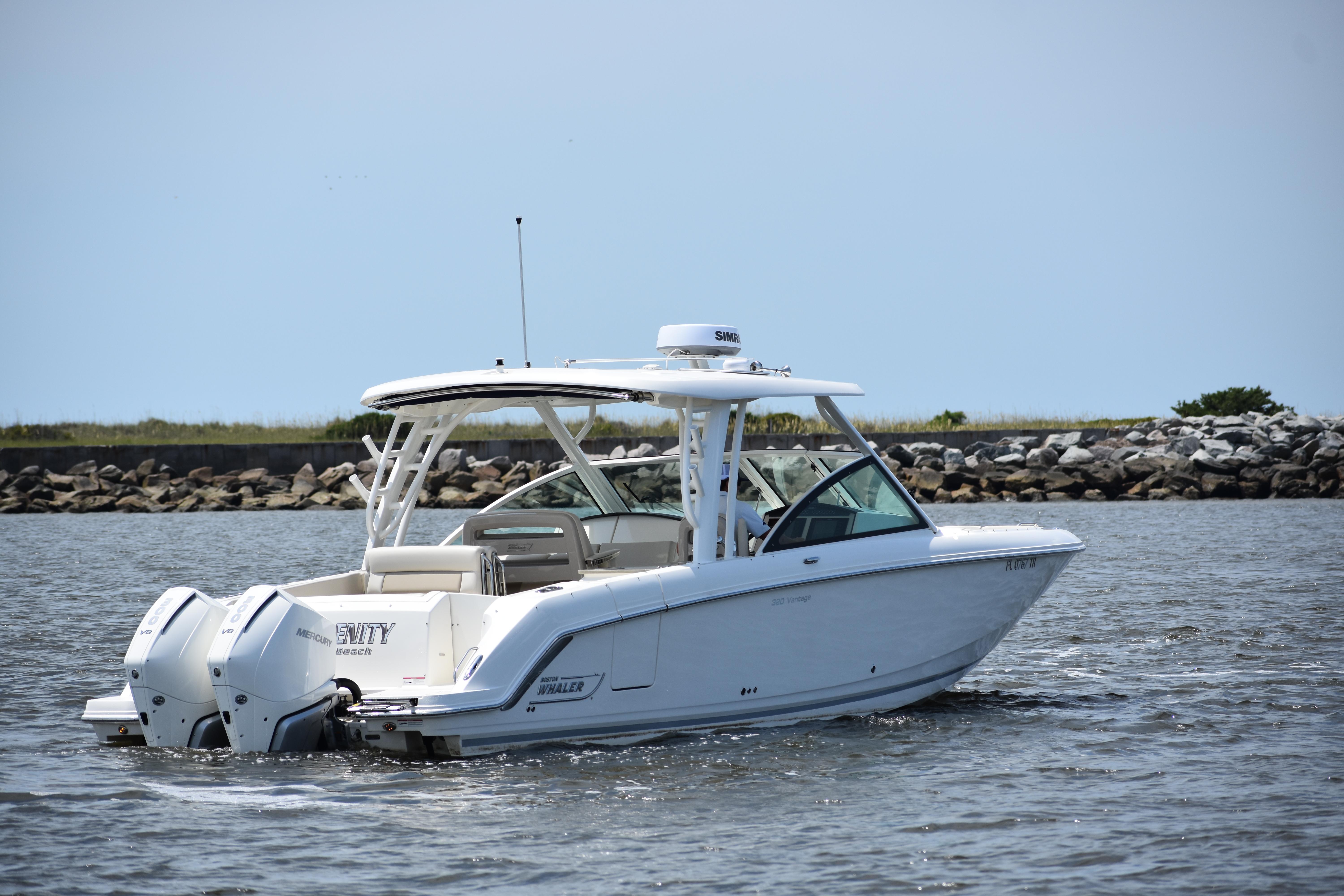 2023-boston-whaler-320-vantage-power-9856995-20250707123341305-1