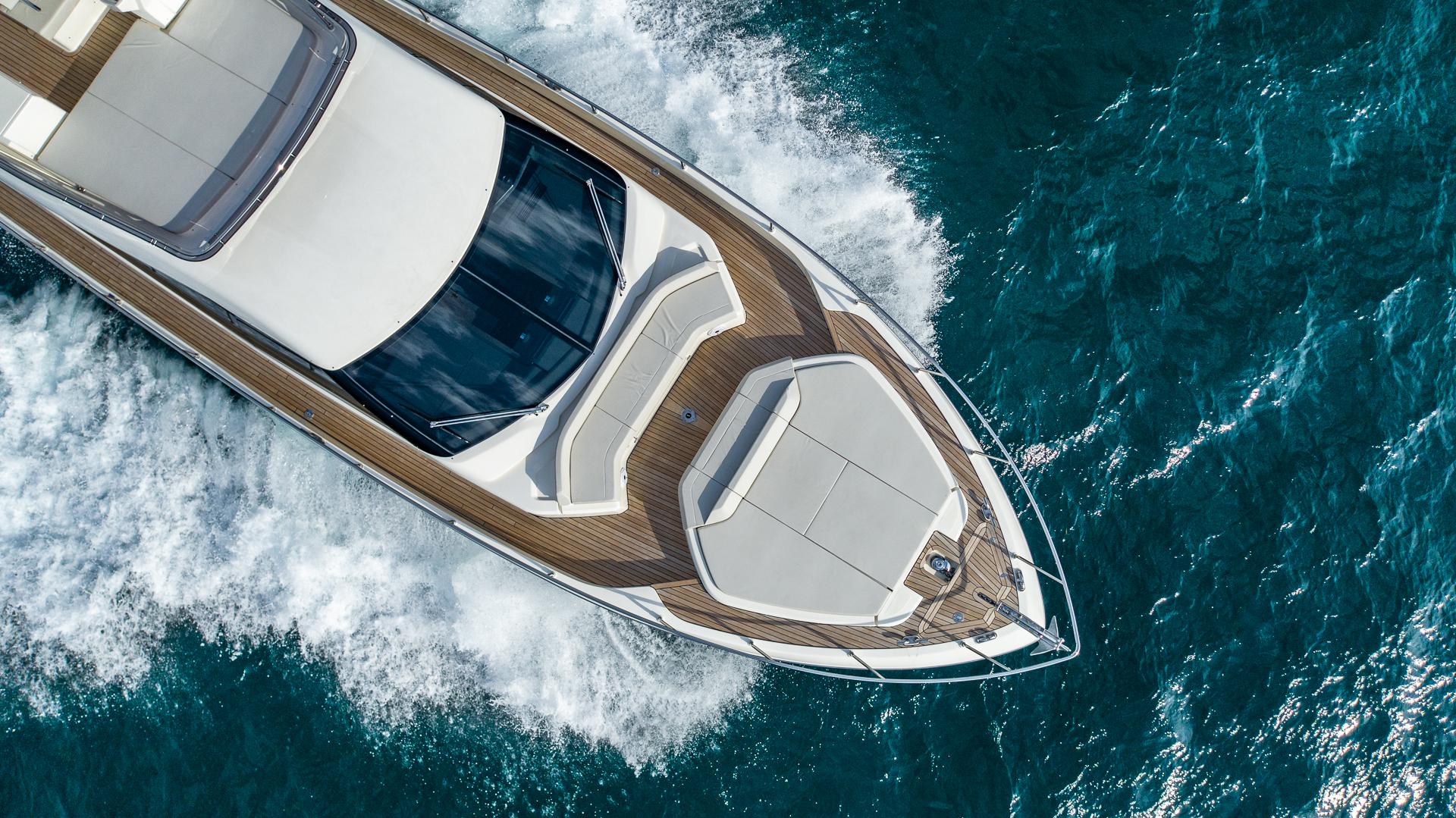 Ferretti 55 HAVEN - Bow