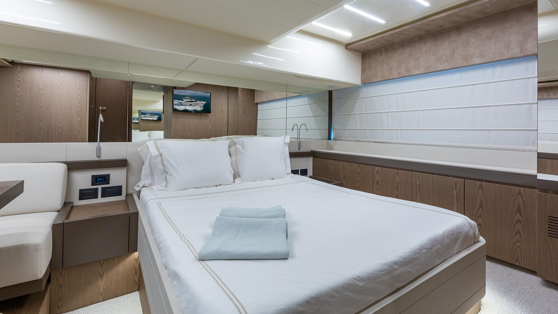 Ferretti 55 HAVEN - Stateroom