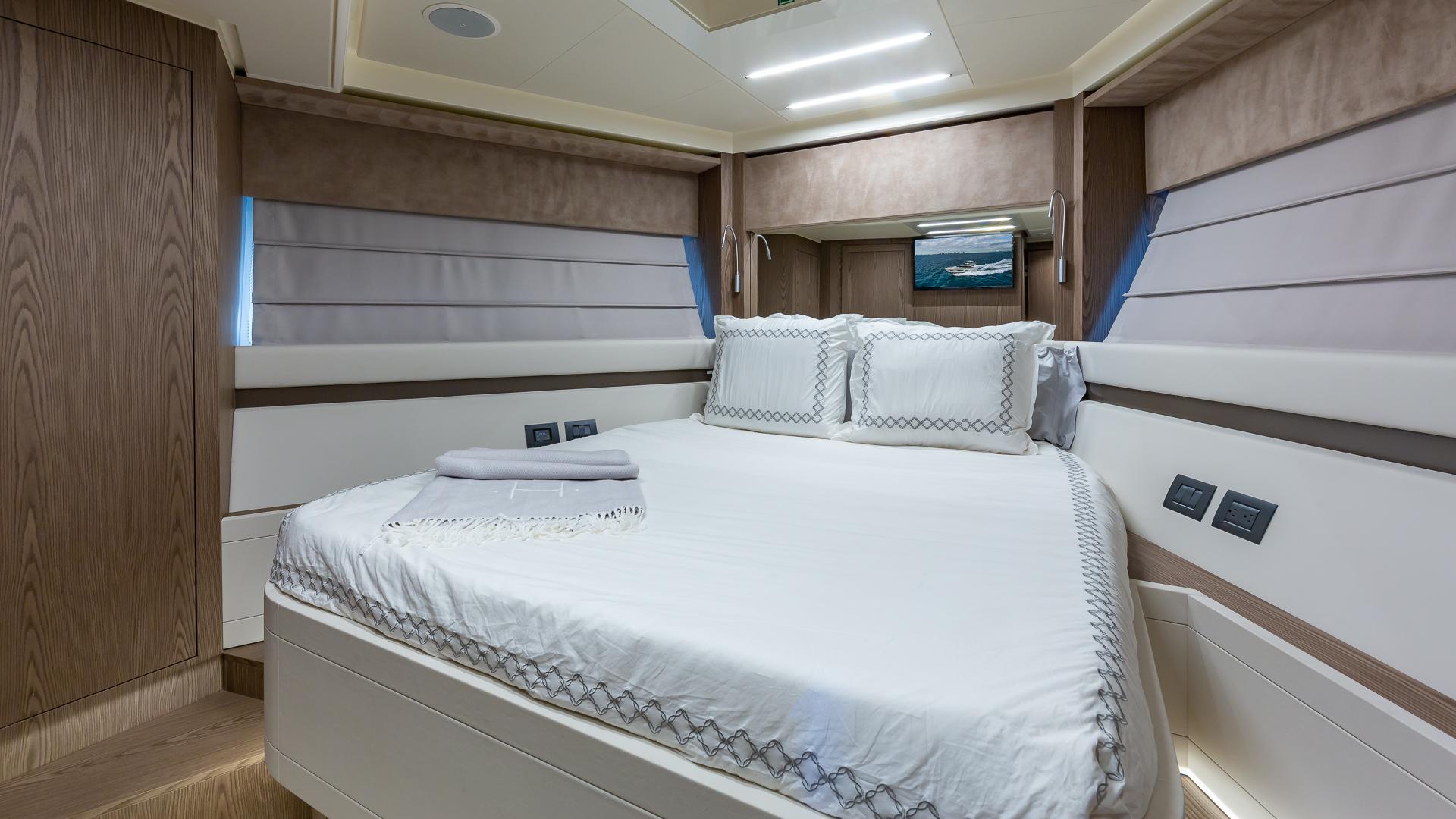 Ferretti 55 HAVEN - Stateroom