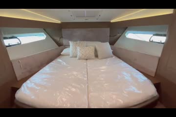 Beneteau Gran Turismo 46 video