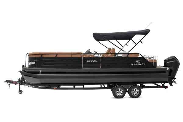 2021 Regency boat for sale, model of the boat is 250 LE3 Sport & Image # 17 of 86