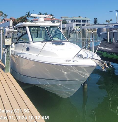 28' Boston Whaler, Listing Number 100916695, - Photo No. 2