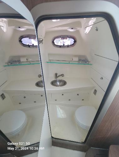28' Boston Whaler, Listing Number 100916695, - Photo No. 25