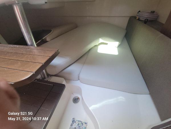 28' Boston Whaler, Listing Number 100916695, - Photo No. 30