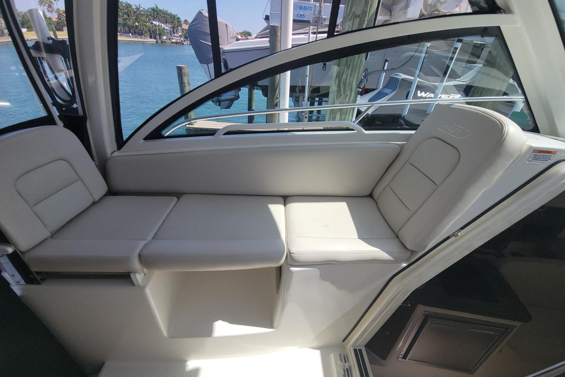 2021-boston-whaler-285-conquest-power-9410721-20250506071913590-1_XLARGE