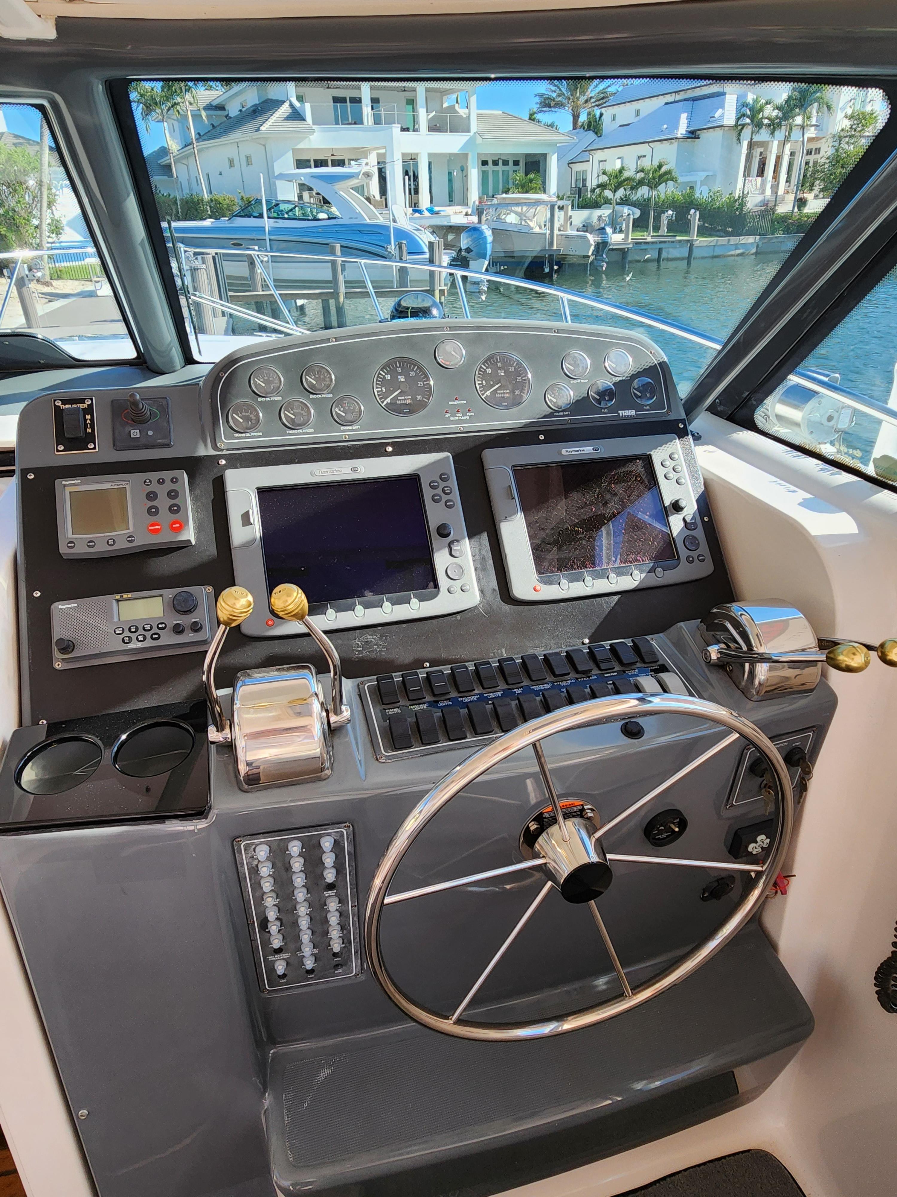 2004 Tiara Yachts 38 Open For Sale Naples, FL, US JBYS B3206