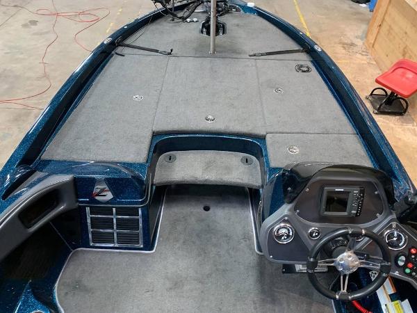 2013 Ranger Boats boat for sale, model of the boat is Z Comanche Z520 & Image # 15 of 17