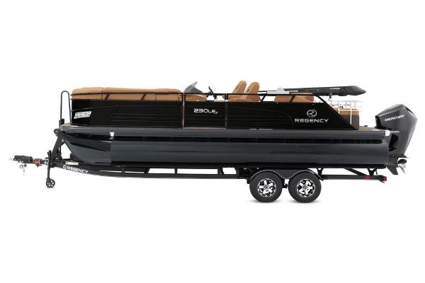 2021 Regency boat for sale, model of the boat is 230 LE3 Sport & Image # 13 of 75