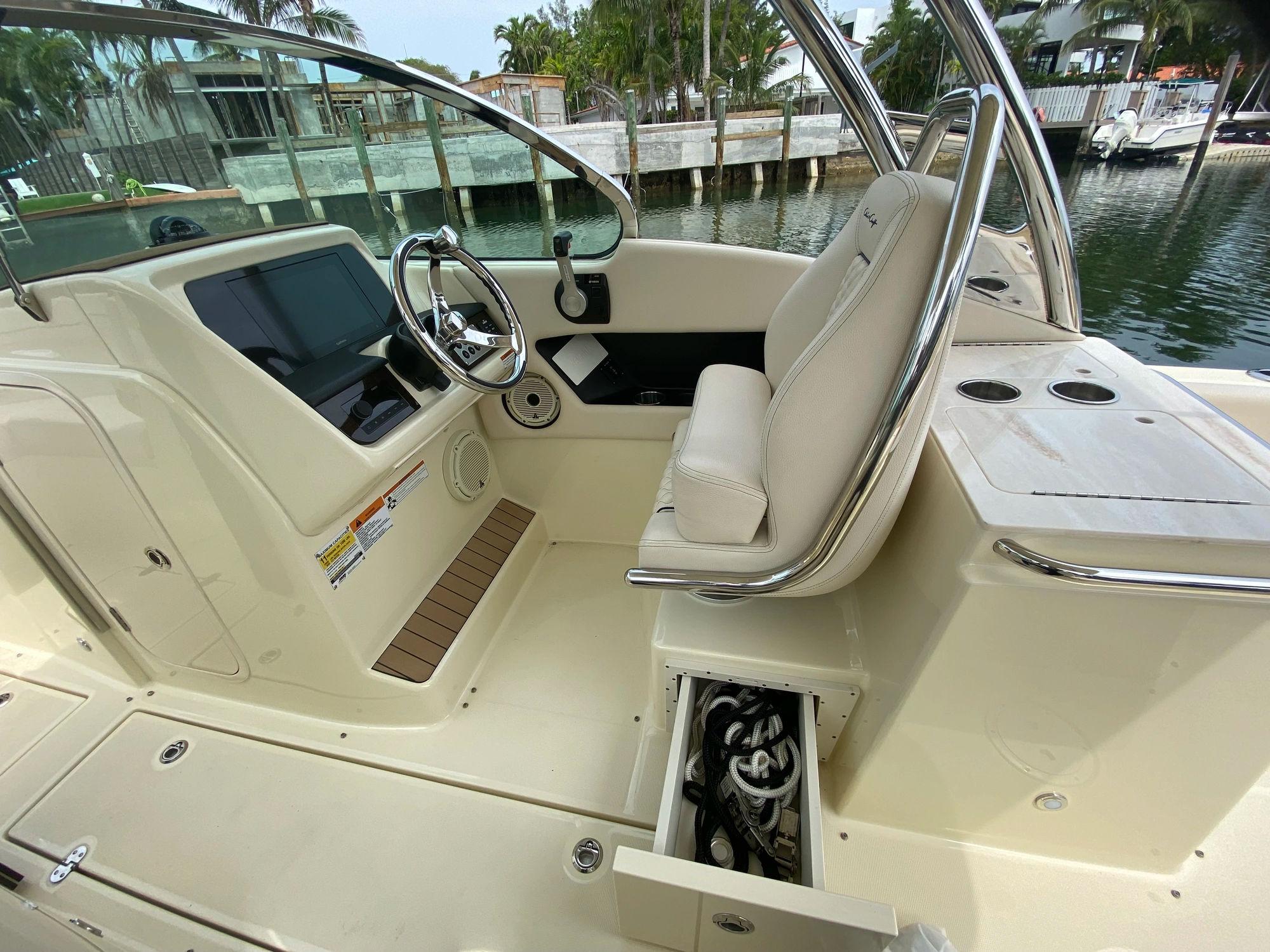  Yacht Photos Pics 2021-CHRIS-CRAFT-CALYPSO-24