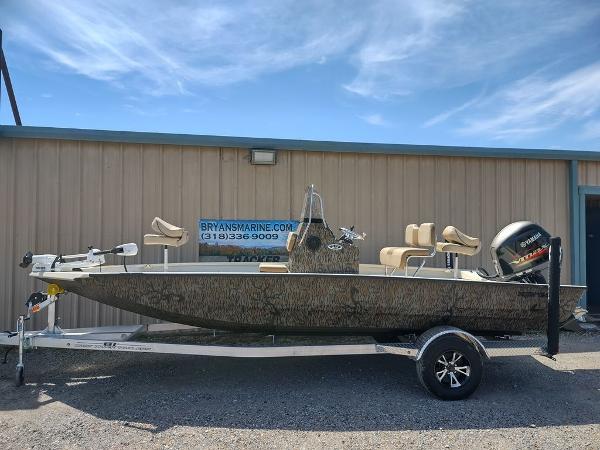 2021 Xpress boat for sale, model of the boat is H20B & Image # 1 of 12