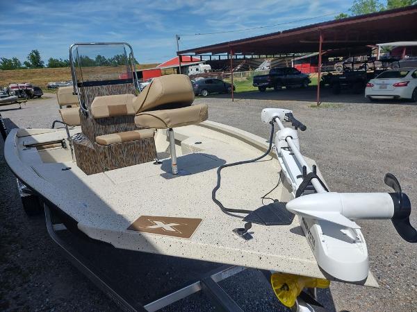 2021 Xpress boat for sale, model of the boat is H20B & Image # 11 of 12