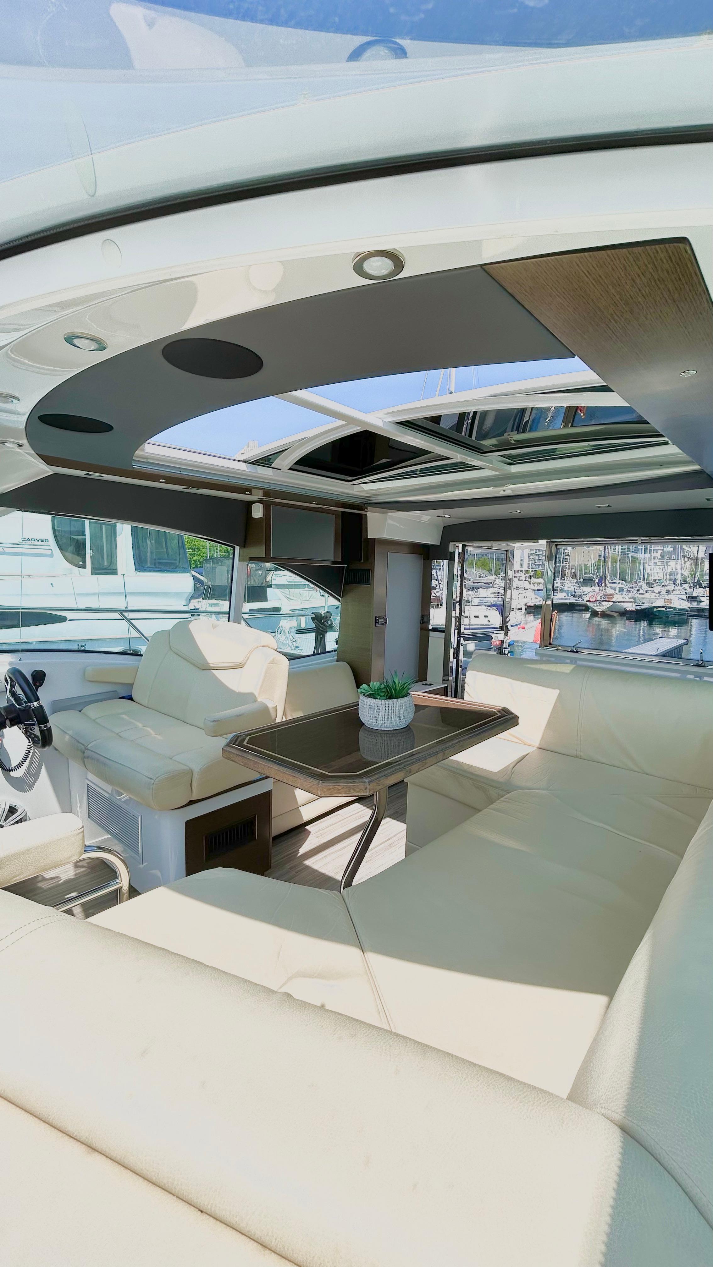 2017-crusiers-yachts-45-cantius-power-9780755-20250503010024406-1_XLARGE