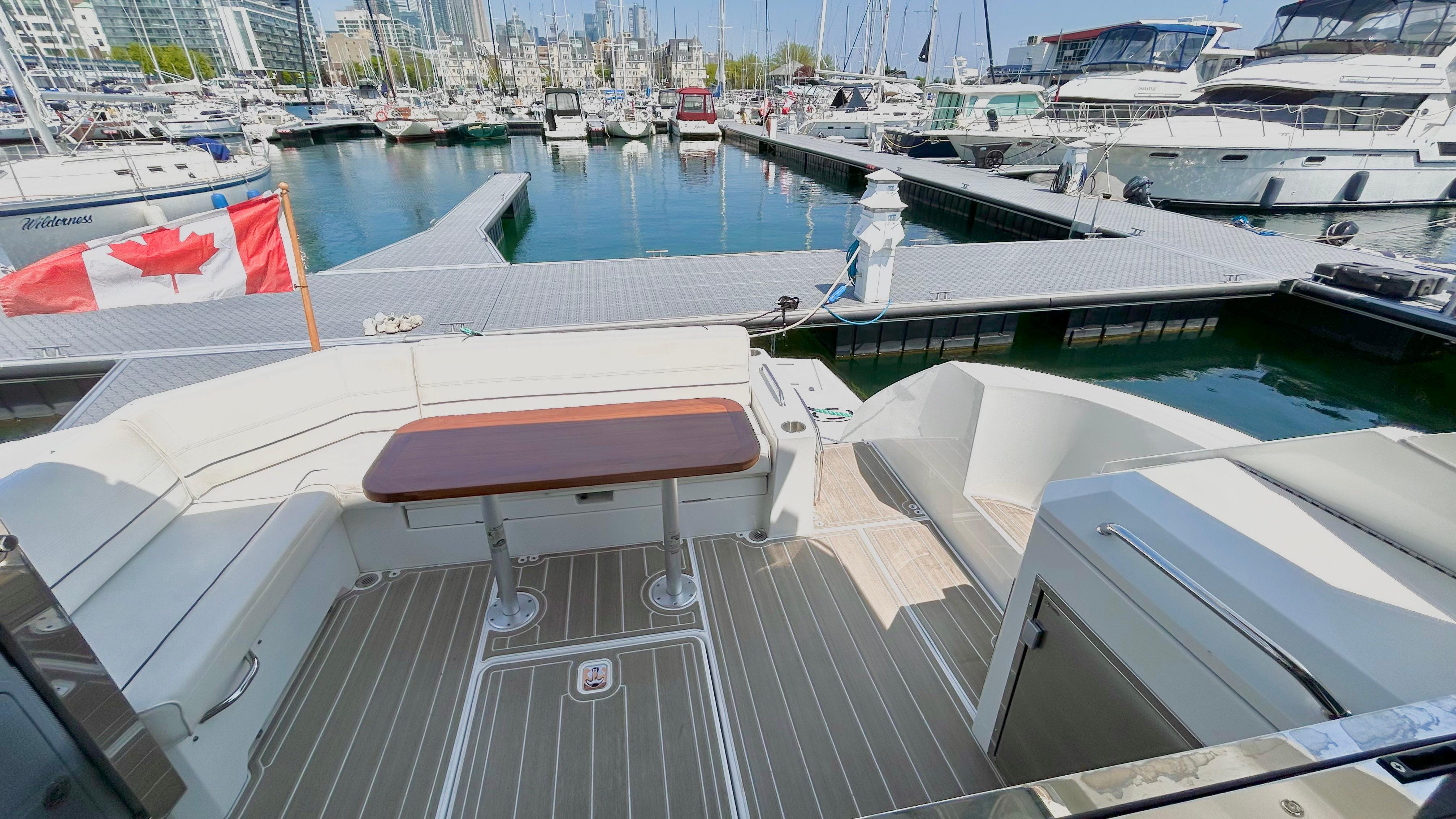 2017-crusiers-yachts-45-cantius-power-9780755-20250503010031501-1_XLARGE