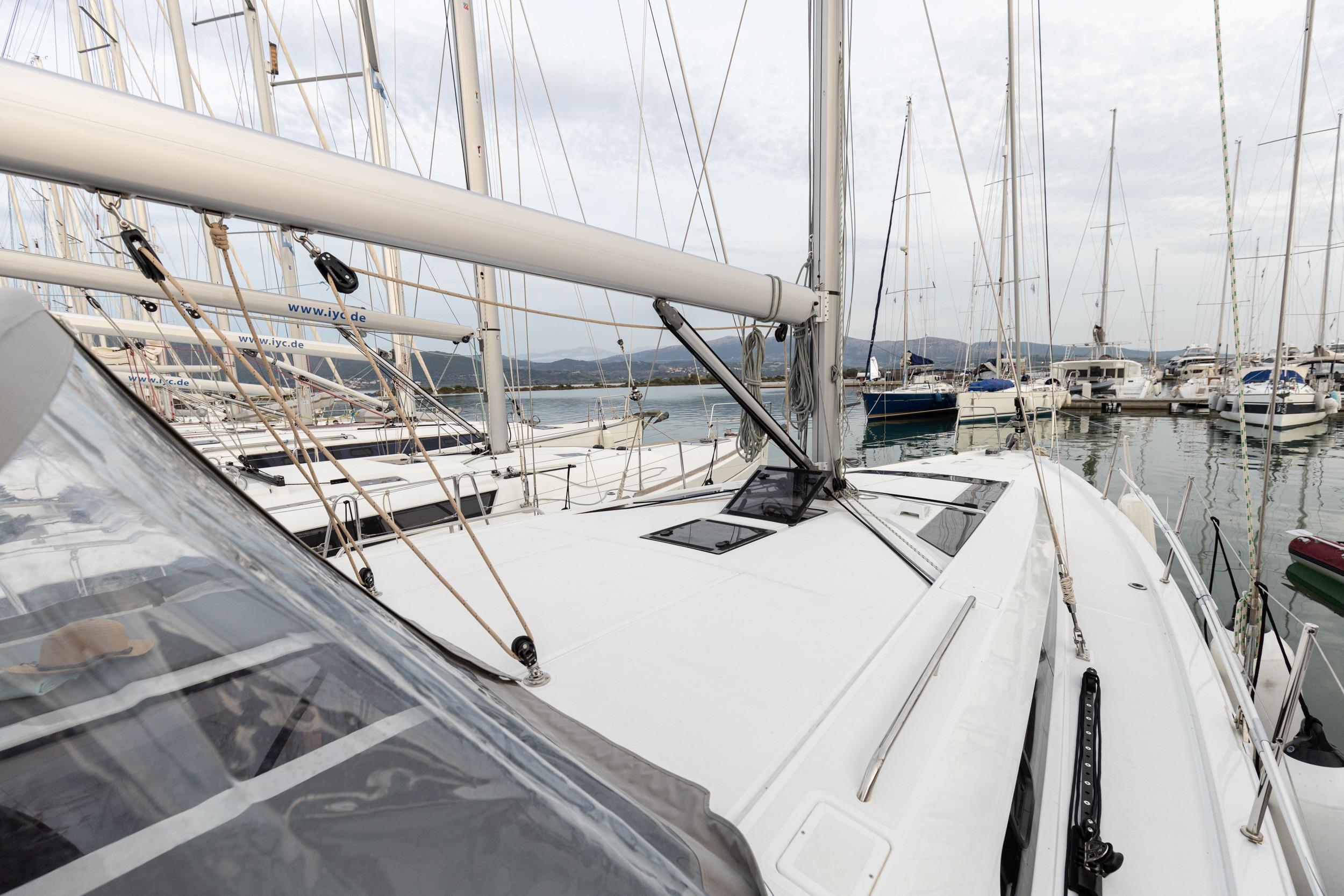 Yacht Photos Pics