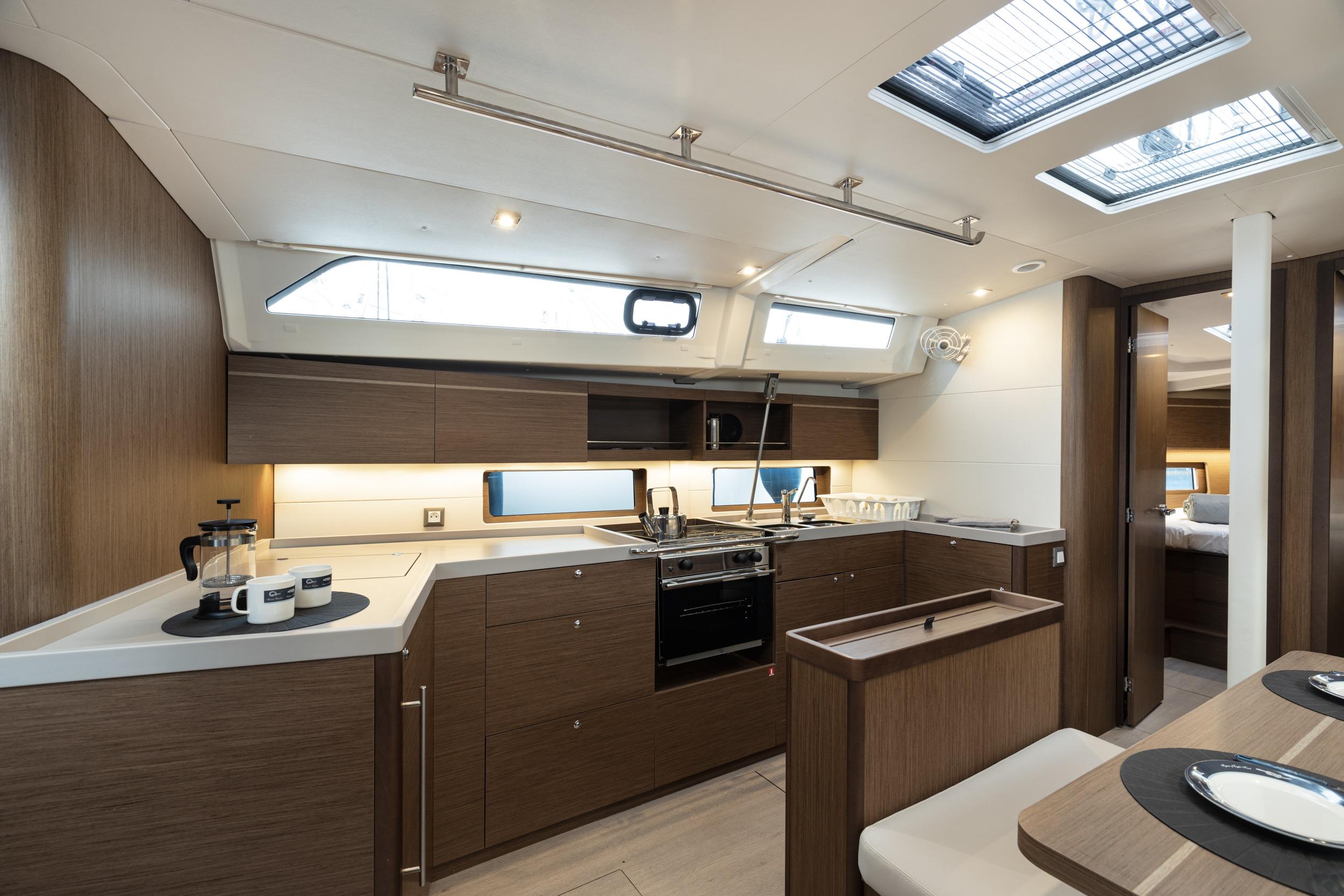 Yacht Photos Pics