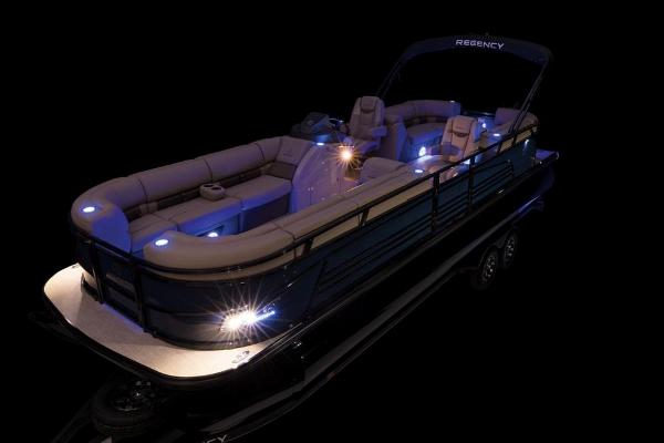2022 Regency boat for sale, model of the boat is 250 LE3 & Image # 73 of 77